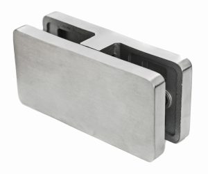 Glassklemmer mellom glass