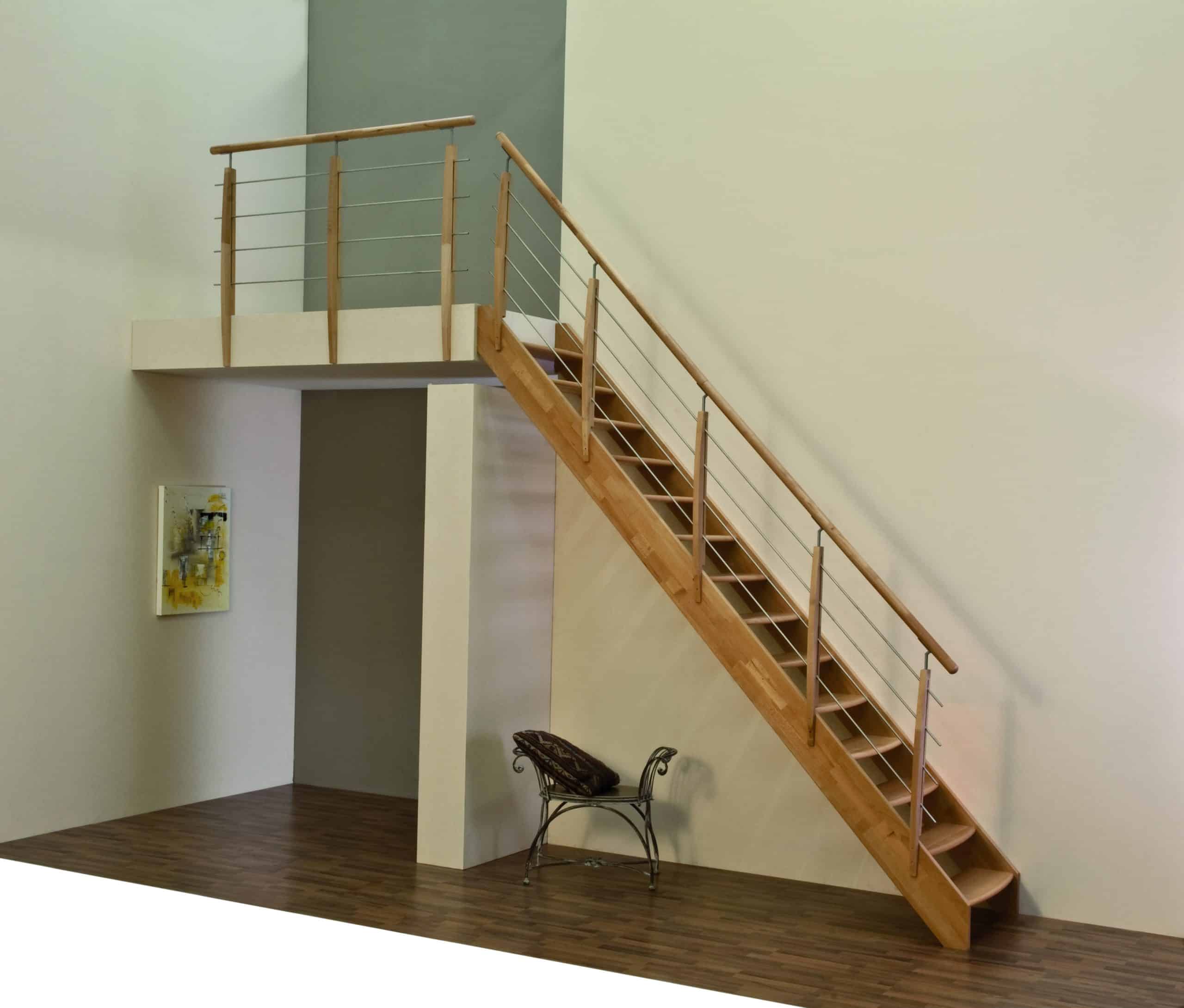 Classic tretrapp i gran - rett trapp